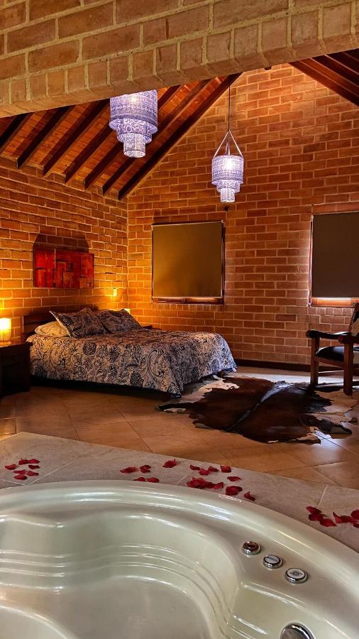 Finca Turistica De Alojamiento Rural Avalon Jardin Ngoại thất bức ảnh